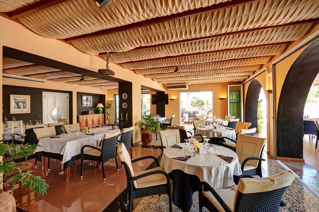 Hostal Talamanca Cala d'Or  Bagian luar foto